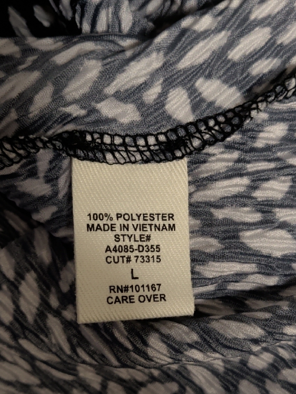 Kim & Cami. Black and White Patterned Button-Front Blouse - Picture 7 of 7
